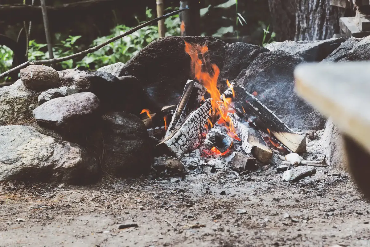 A campfire crackling among stones (Aries and Taurus compatibility)
